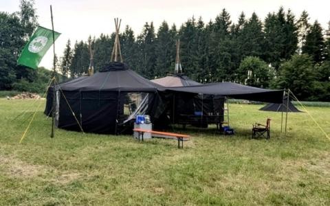Jugendzeltplatz mit Zelten