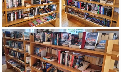 Gemeindebücherei Hauptraum Gemeindebücherei Hauptraum