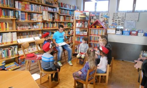 Kath. Bücherei Pfarrheim Kath. Bücherei Pfarrheim